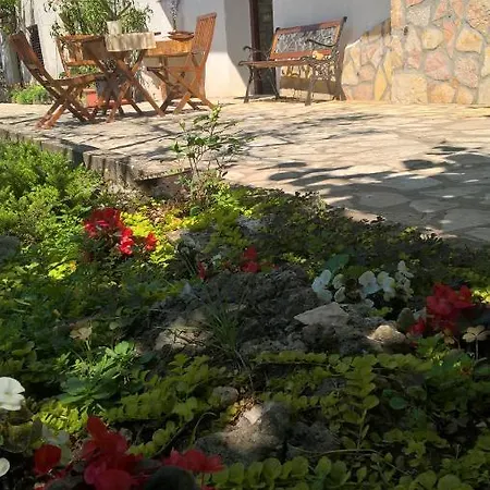 Kate Apartman Barban
